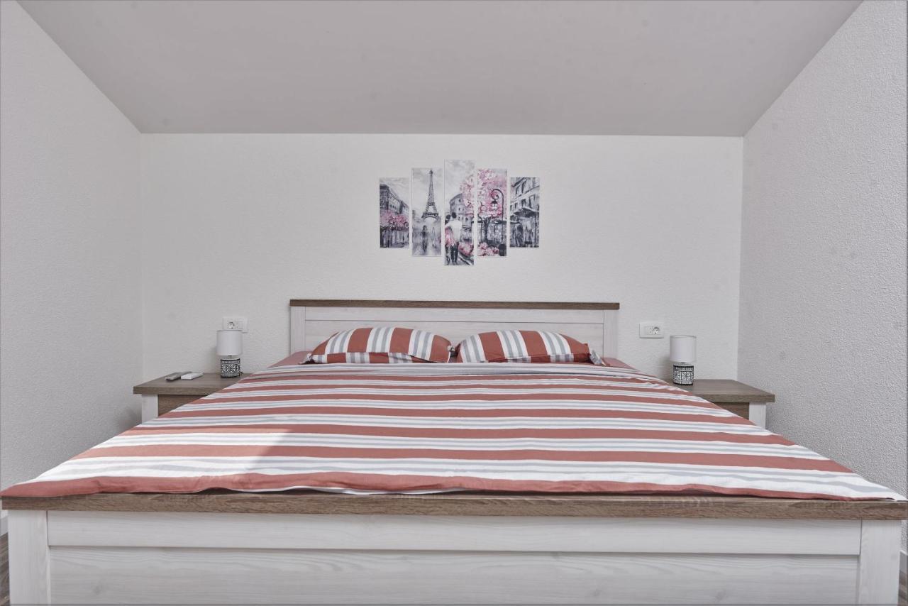 Apartments & Rooms Seaside Kastela Dış mekan fotoğraf