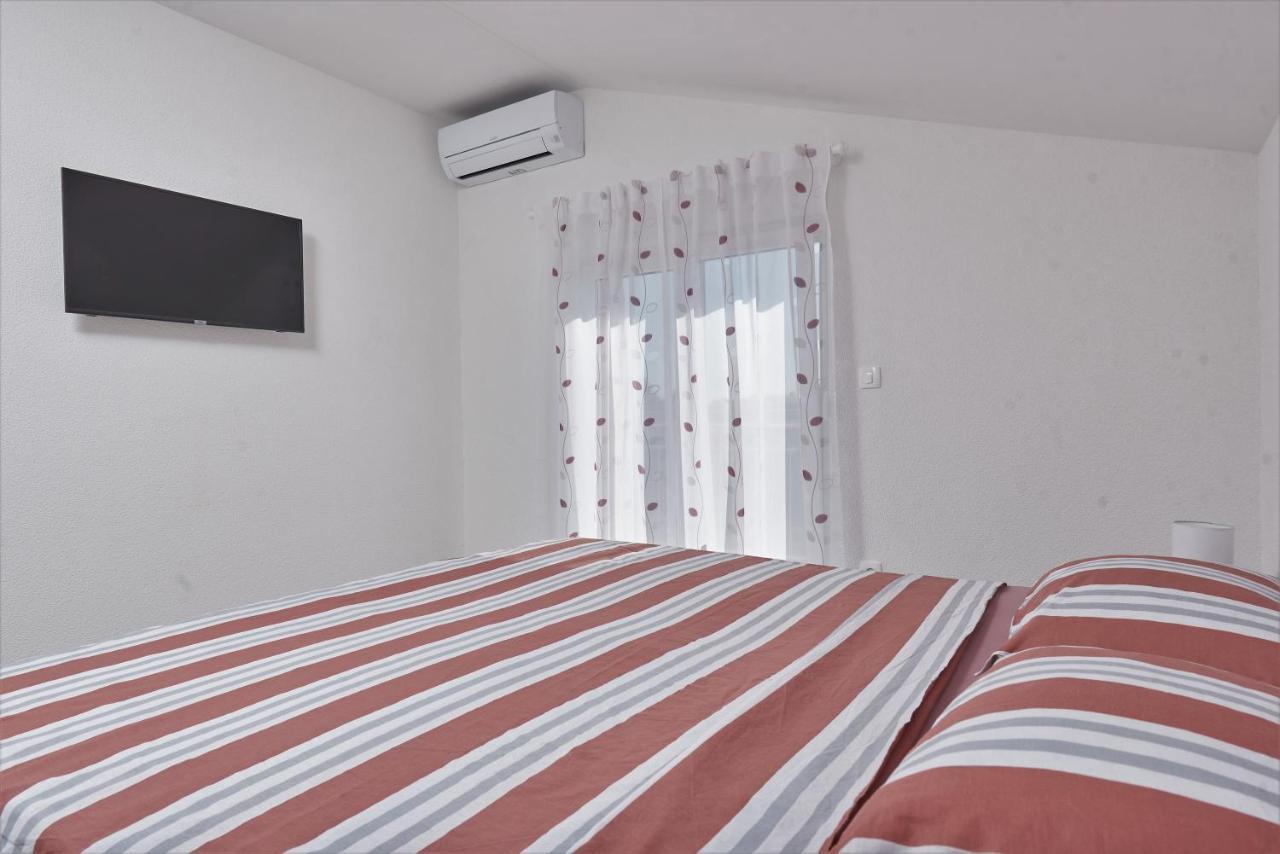 Apartments & Rooms Seaside Kastela Dış mekan fotoğraf