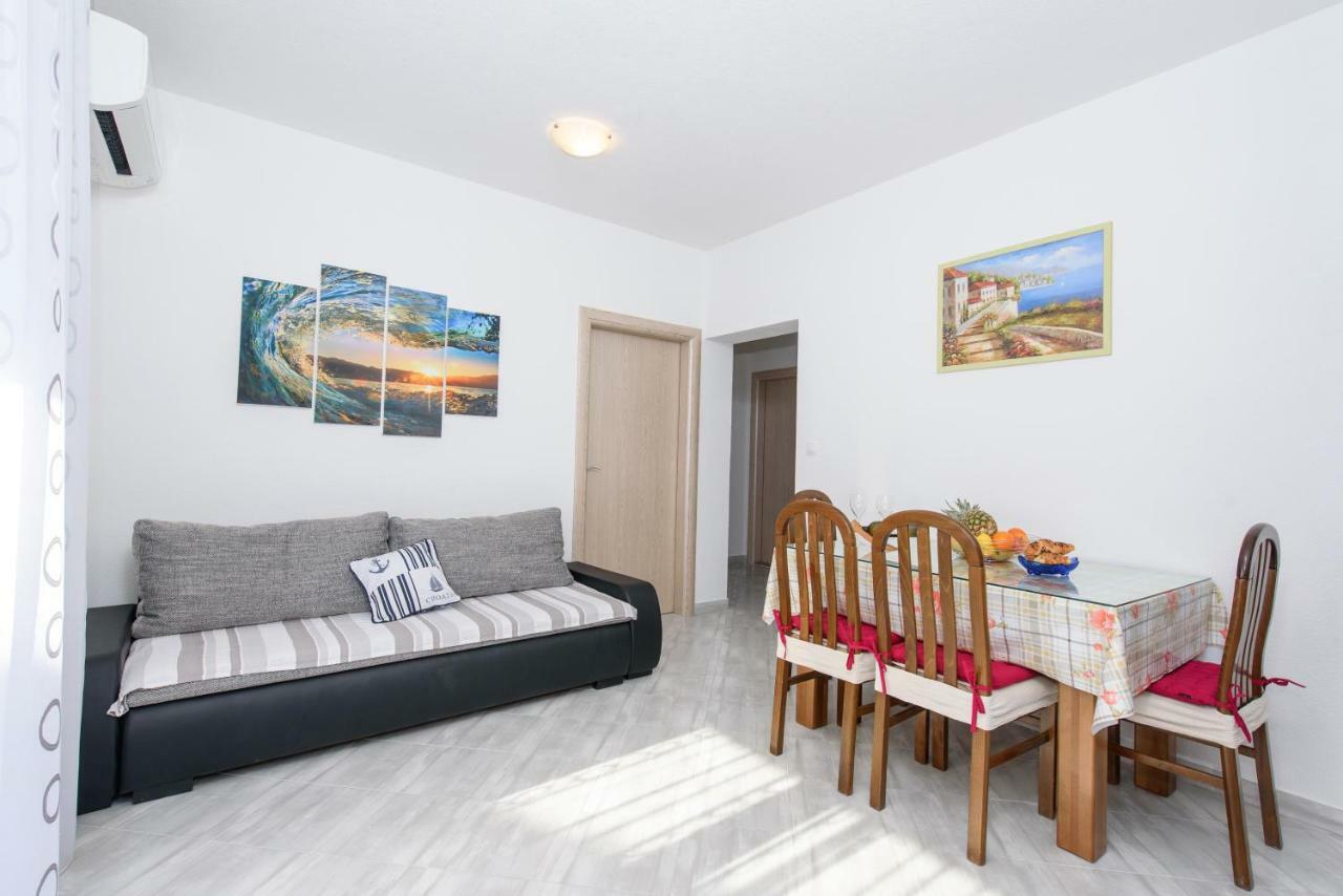 Apartments & Rooms Seaside Kastela Dış mekan fotoğraf
