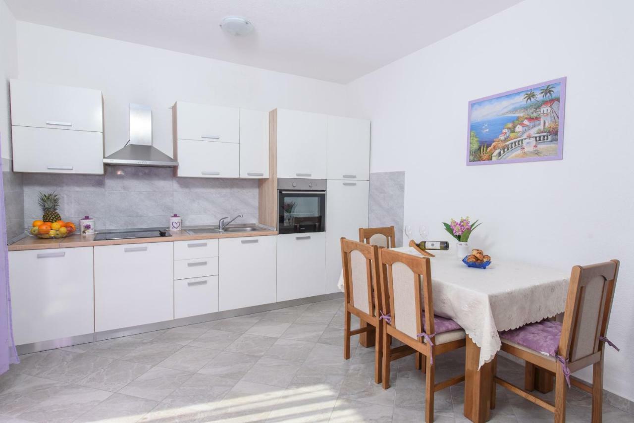 Apartments & Rooms Seaside Kastela Dış mekan fotoğraf