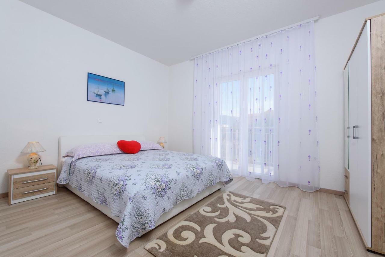 Apartments & Rooms Seaside Kastela Dış mekan fotoğraf